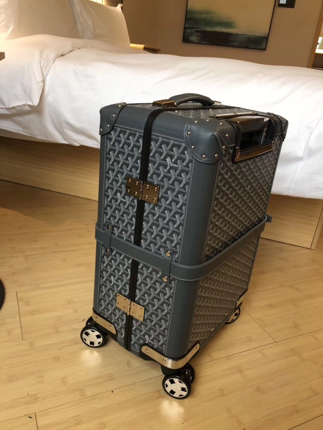 Bourget PM Rolling Suitcase