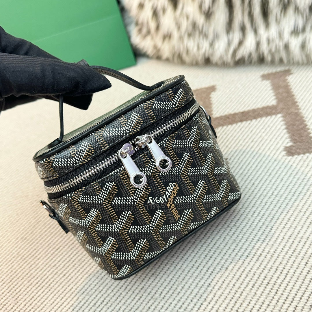 Muse Mini Vanity Case