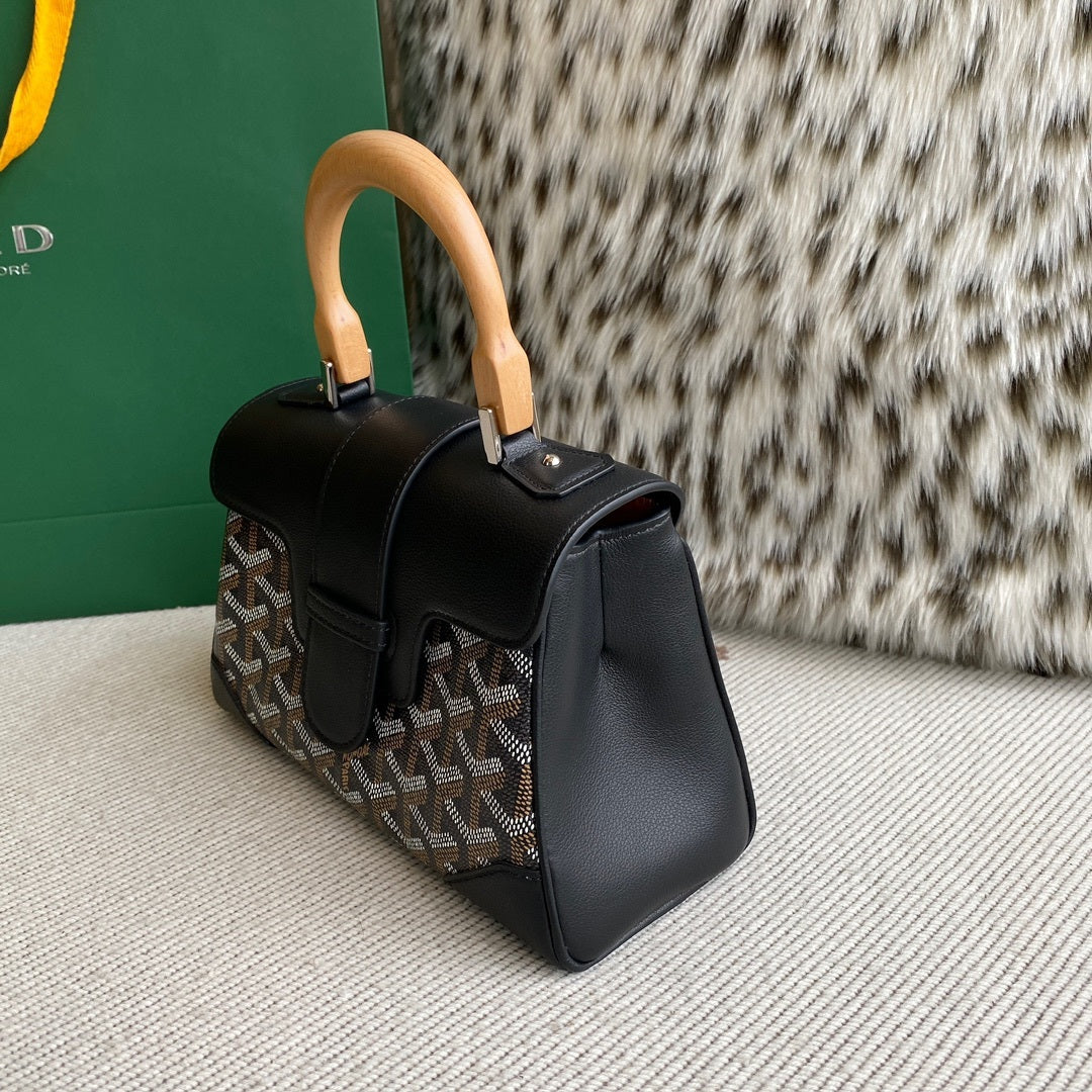 Saïgon Soft Mini Handbag